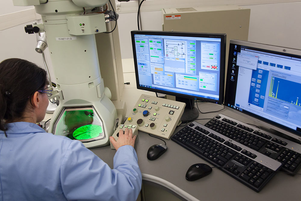 Microscope Electronique à Transmission pour le diagnostic des fibres d'amiante